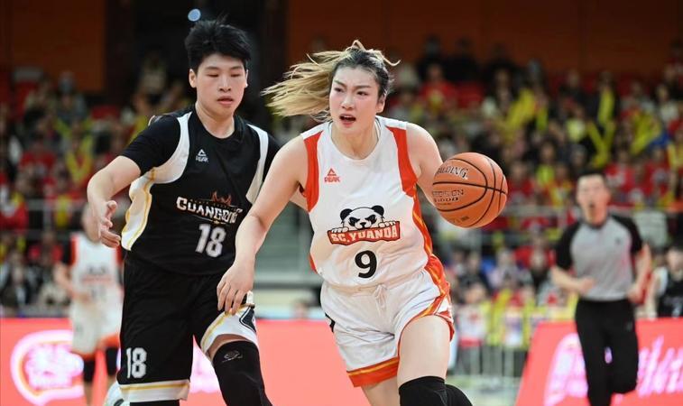 体育明星球队上演激烈对抗,谁能称霸联赛的简单介绍 体育明星球队上演激烈对抗,谁能称霸联赛的简单介绍