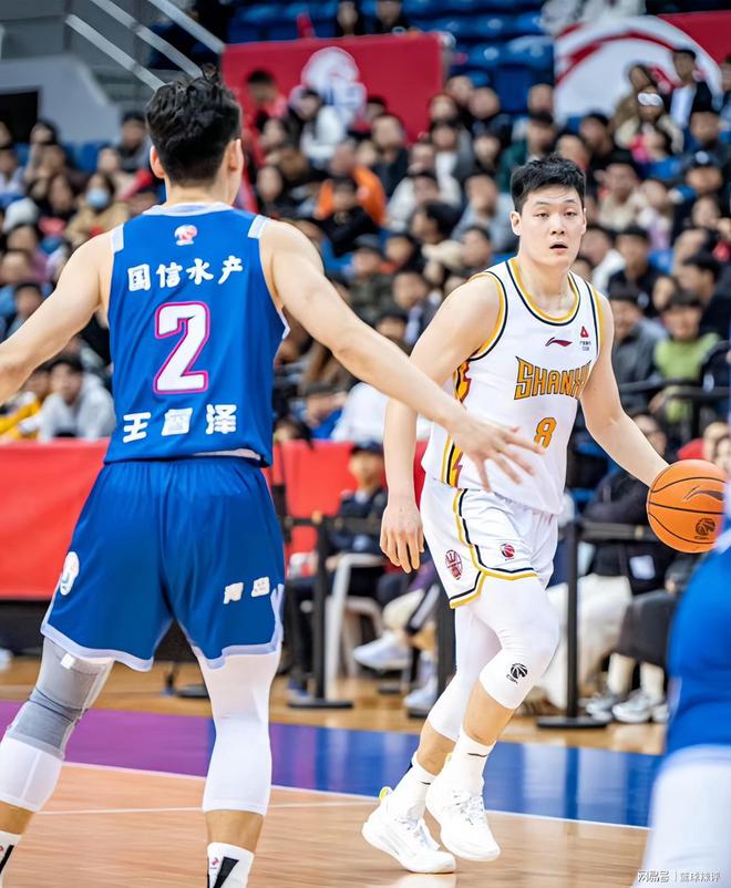 云南男篮豪取大胜,实现五连胜 云南男篮豪取大胜,实现五连胜