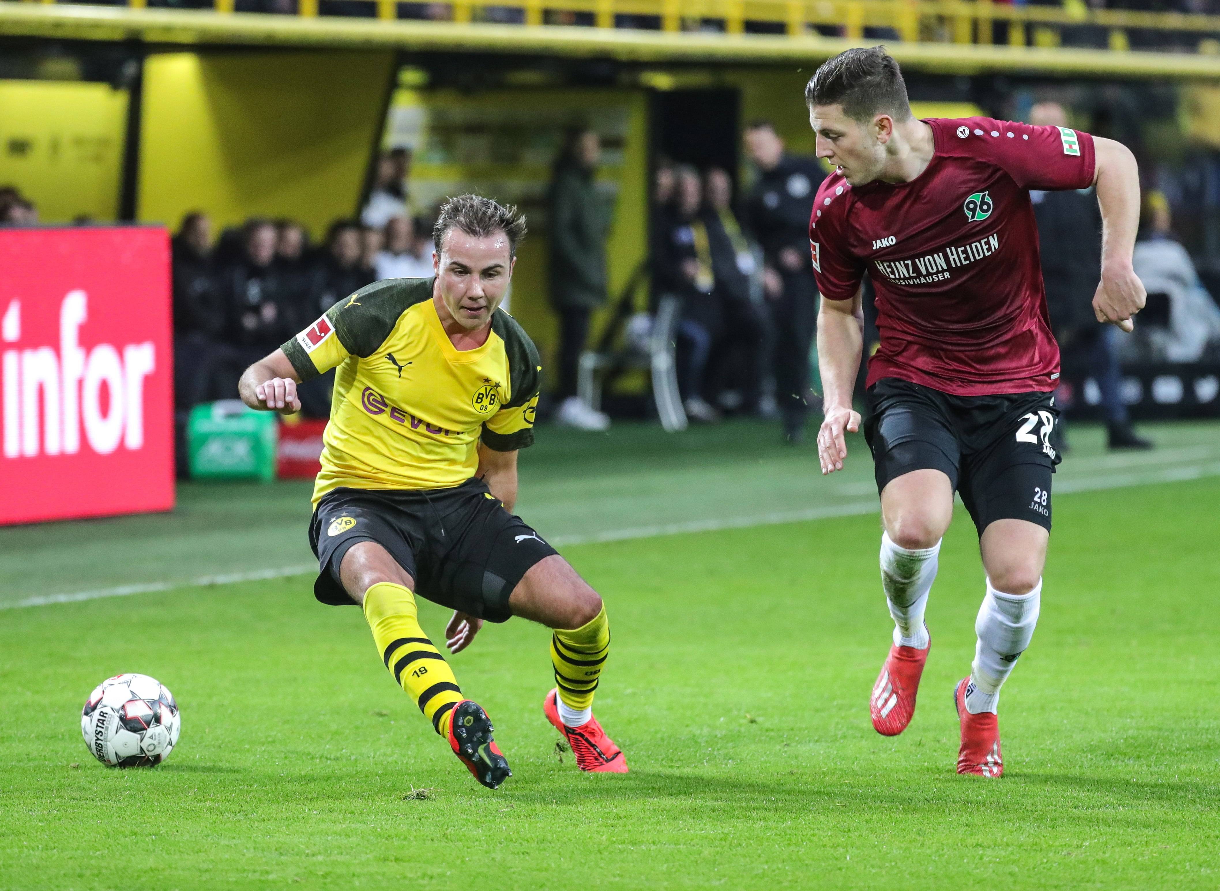 开云体育官网-奥格斯堡队势不可挡跻身前列