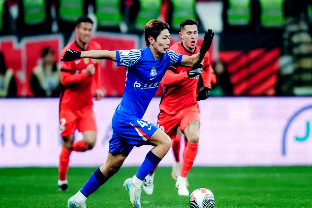 开云体育app下载-中超球员成本风潮，引领足球新时代的简单介绍