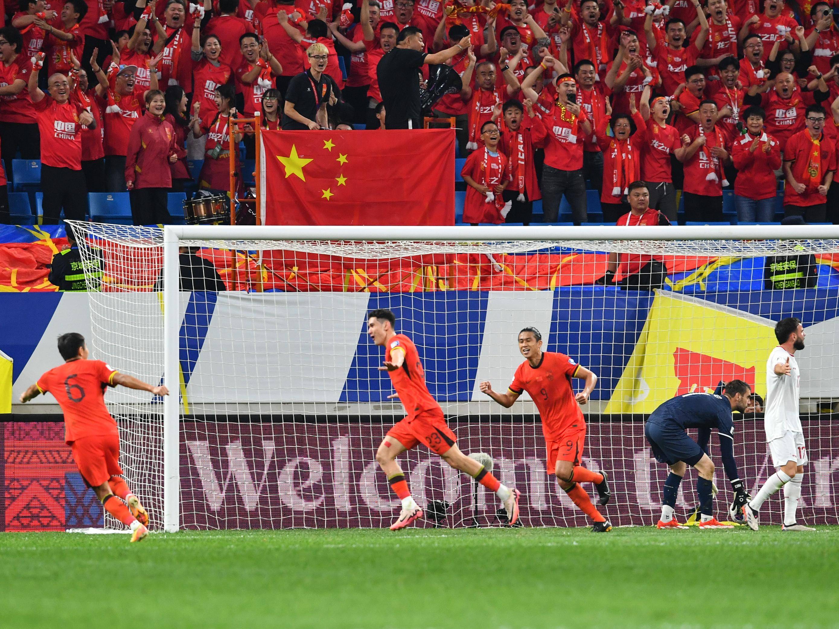 中超球员成本风潮,引领足球新时代的简单介绍 中超球员成本风潮,引领足球新时代的简单介绍