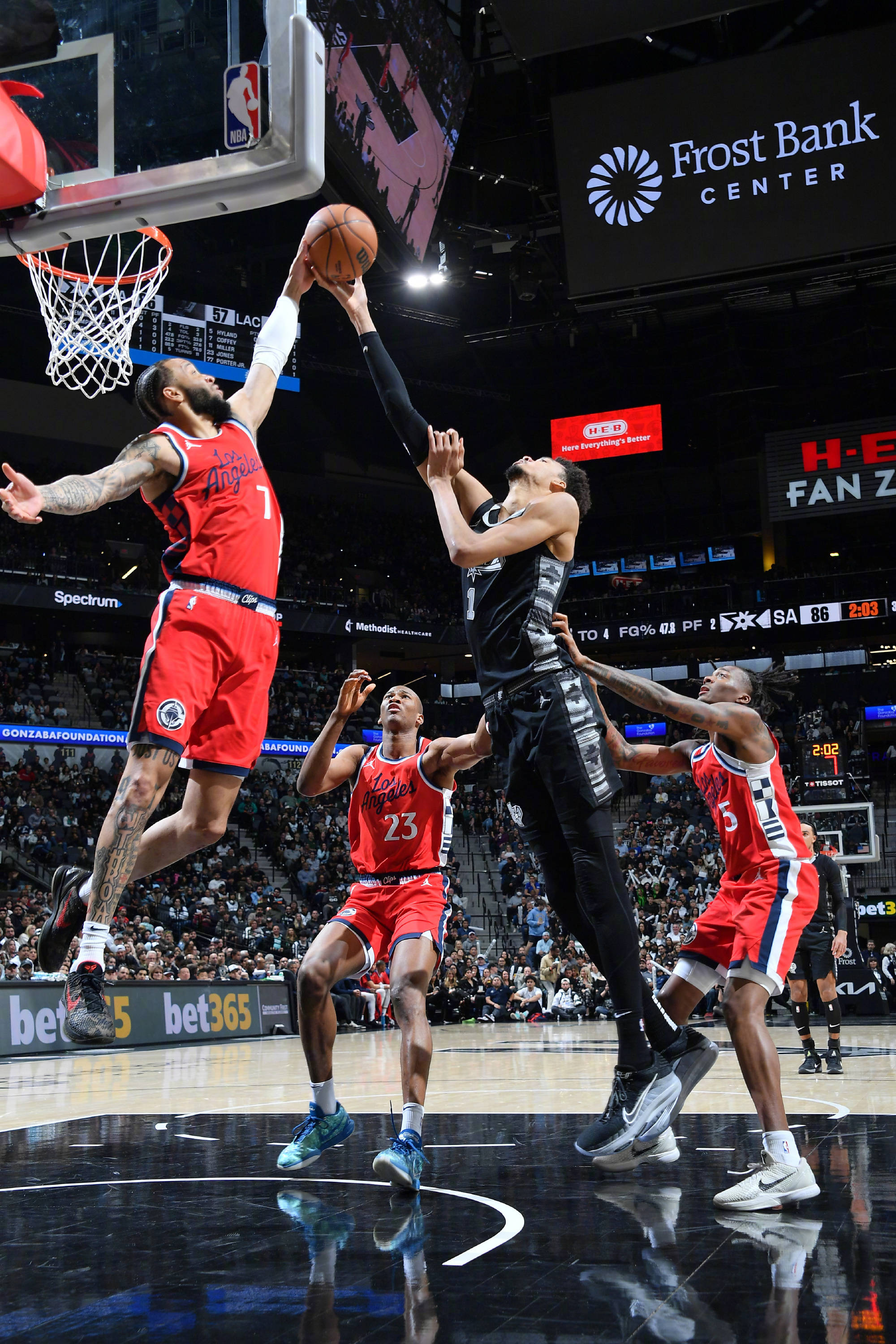 热火季前赛备战:对阵马刺展开激烈对决的简单介绍 热火季前赛备战:对阵马刺展开激烈对决的简单介绍