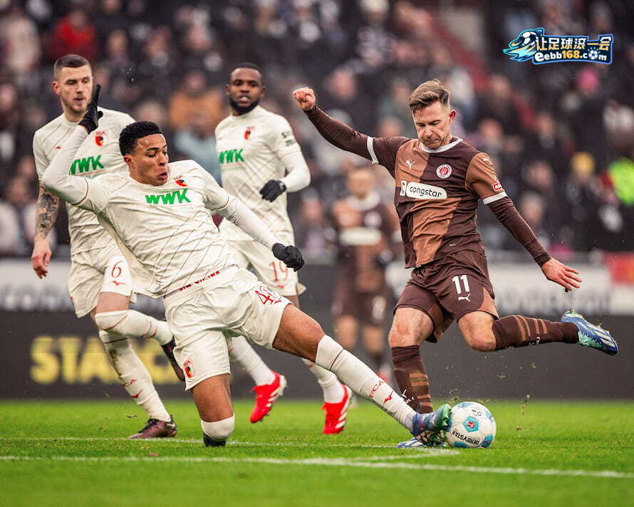 一支俱乐部组成了新的战术阵容 一支俱乐部组成了新的战术阵容