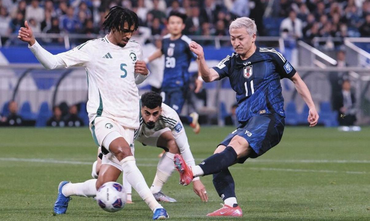 激烈角逐,球员奋力拼搏,给现场观众带来无限惊喜的简单介绍 激烈角逐,球员奋力拼搏,给现场观众带来无限惊喜的简单介绍