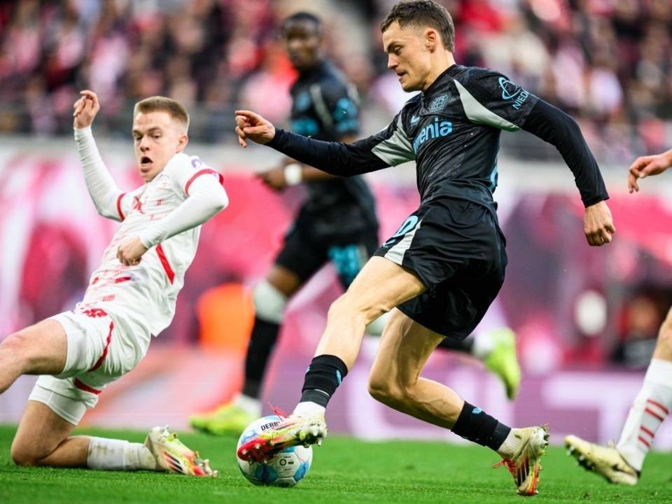 开云体育app下载-坚决抗衡，欧洲豪强球队争夺出线资格