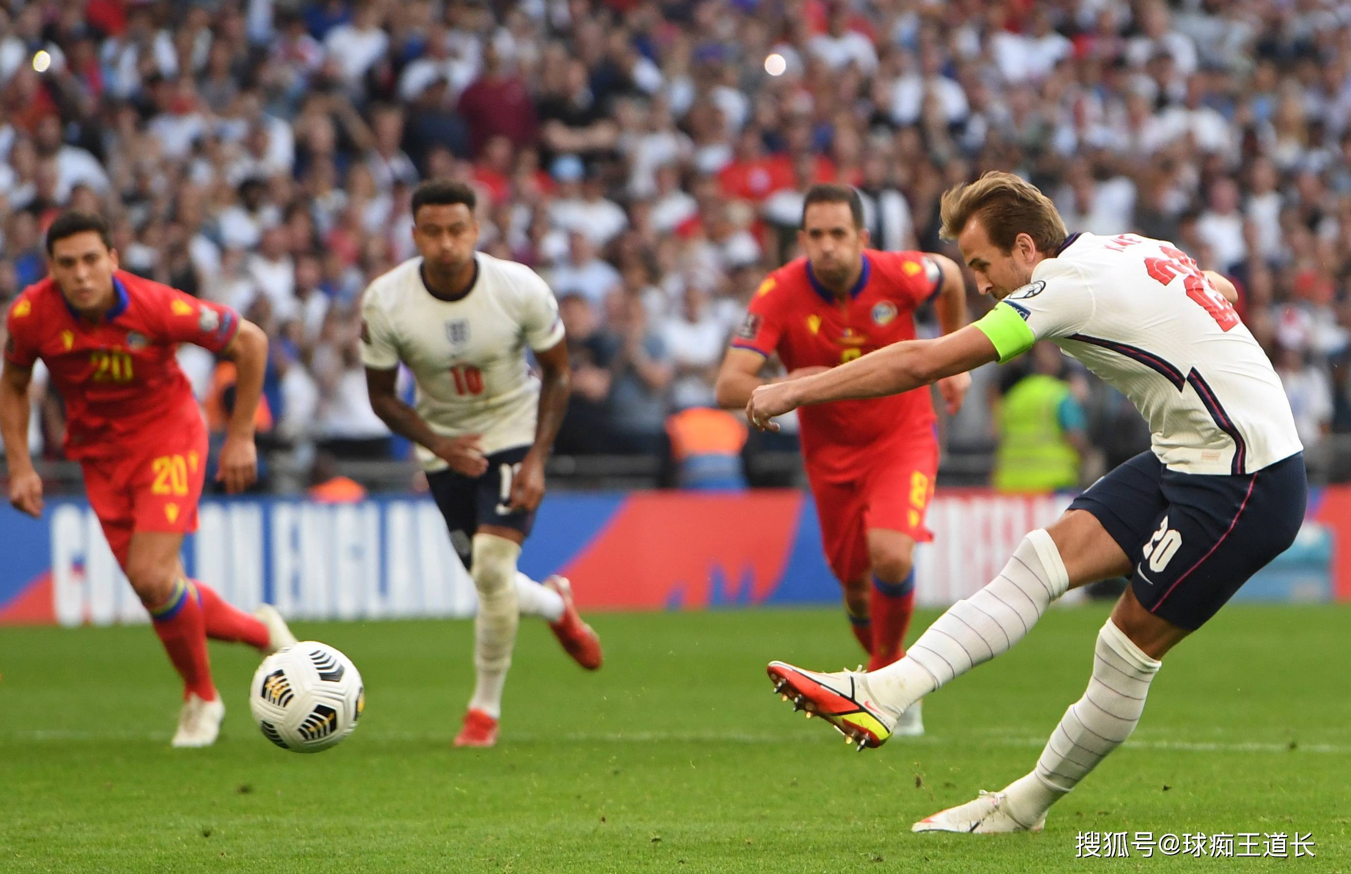 开云体育中国官网-精彩绝伦的欧洲职业足球赛事，球迷热情高涨的简单介绍