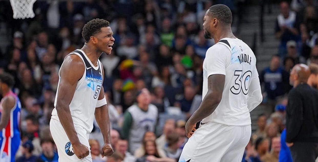 森林狼队双后卫大爆发,带领球队战胜对手 森林狼队双后卫大爆发,带领球队战胜对手