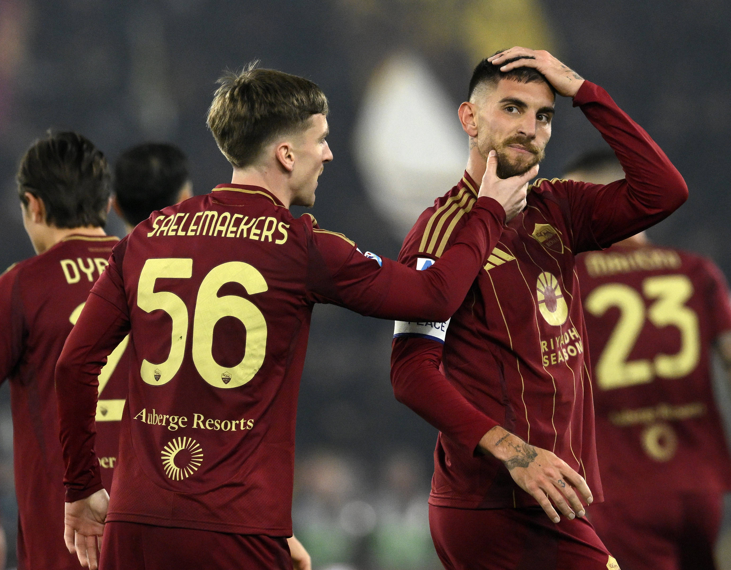 包含罗马中场状态回暖，助力球队连胜的词条