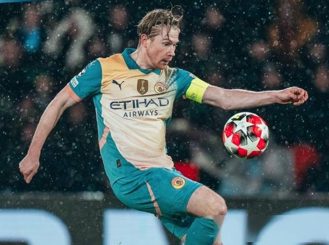 包含曼城受黑马反击,晋级处境艰难的词条 包含曼城受黑马反击,晋级处境艰难的词条