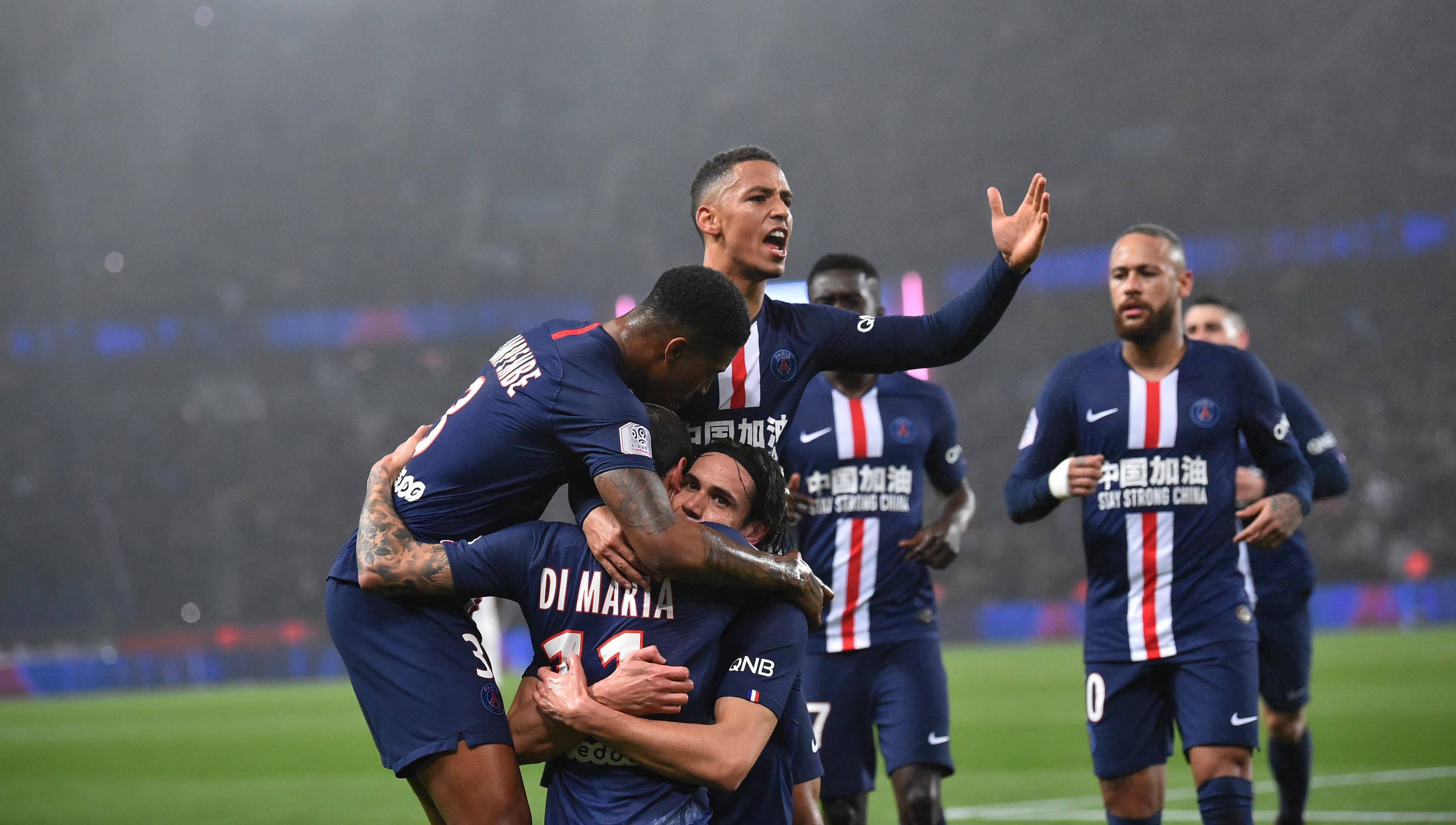 一场意外?欧预赛赛场上发生诡异一幕 一场意外?欧预赛赛场上发生诡异一幕