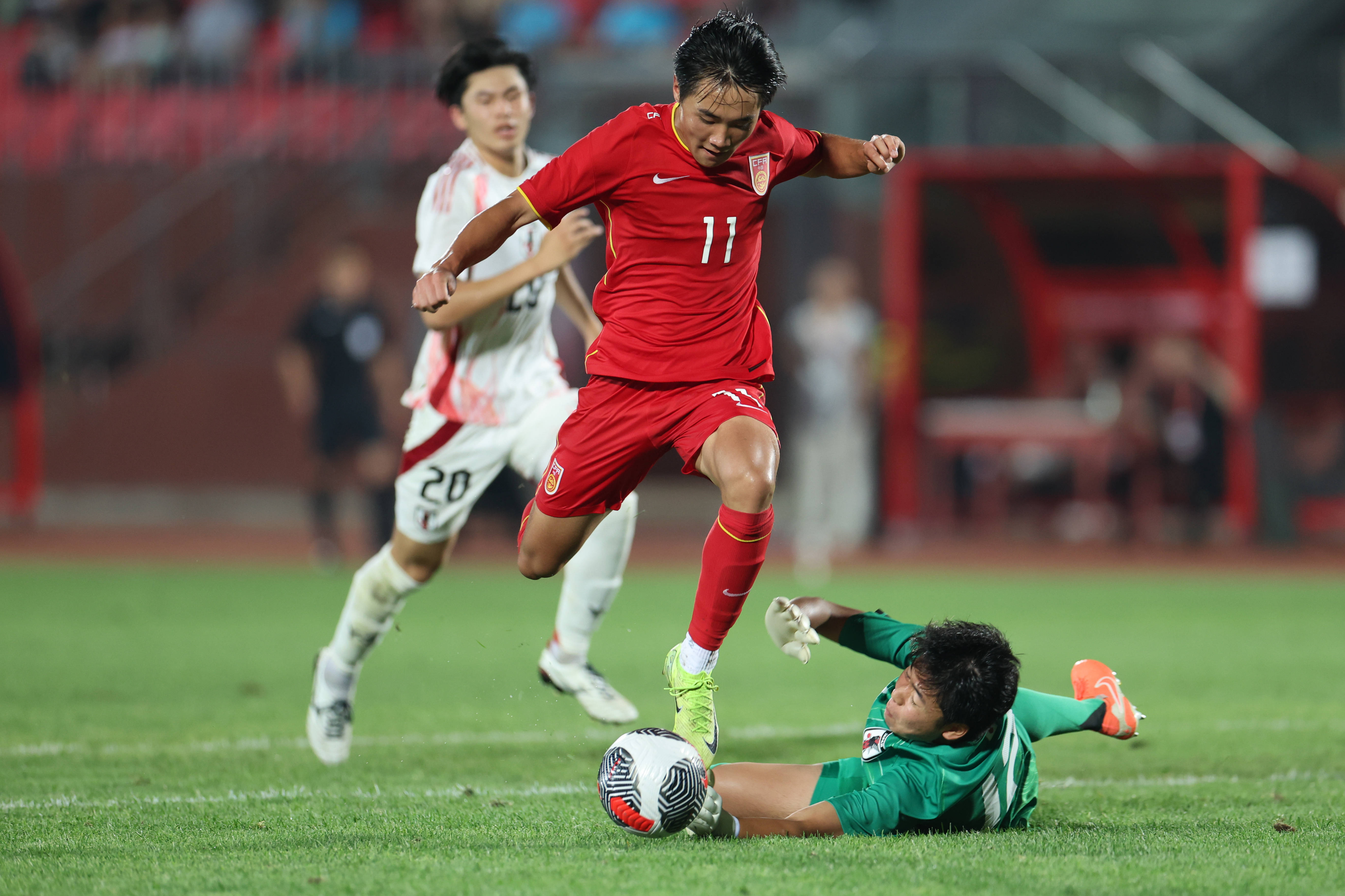 中国足球队在亚洲赛场上获得耀眼成绩 中国足球队在亚洲赛场上获得耀眼成绩