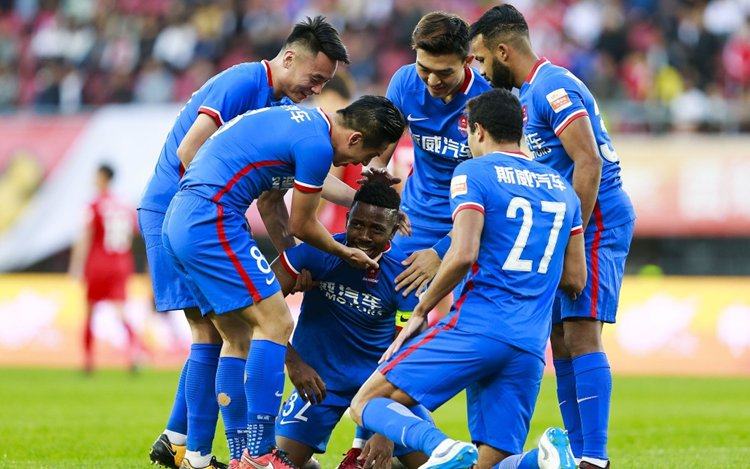 广州富力主场击败重庆斯威,继续向前迈进的简单介绍 广州富力主场击败重庆斯威,继续向前迈进的简单介绍