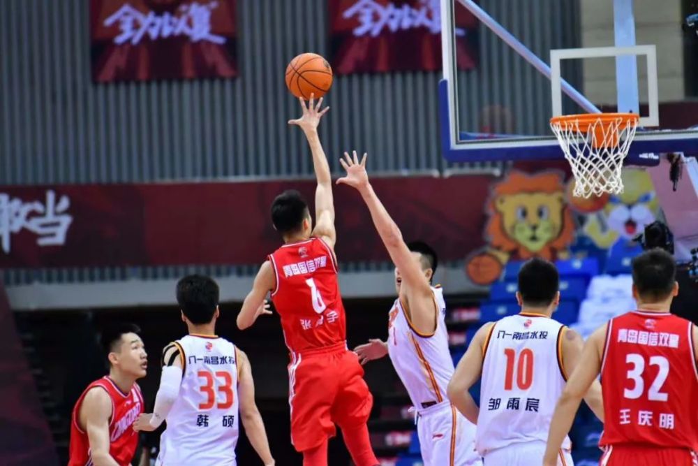 南昌八一主场力克对手赢得关键三分 南昌八一主场力克对手赢得关键三分